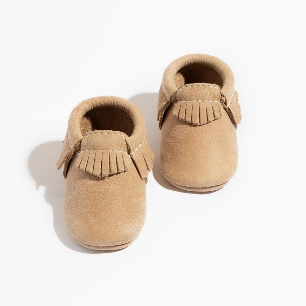 Weathered Brown Moccasin Baby Shoe Moccasin by Freshly Picked – Don't Panic Shoes