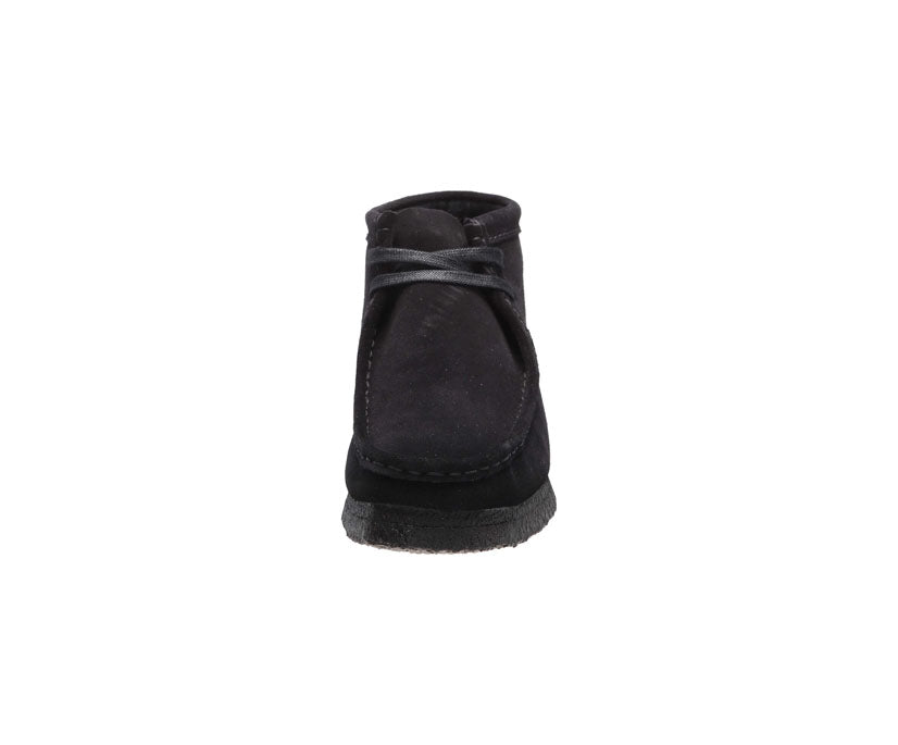 High-quality Wallabee boots with durable black suede material