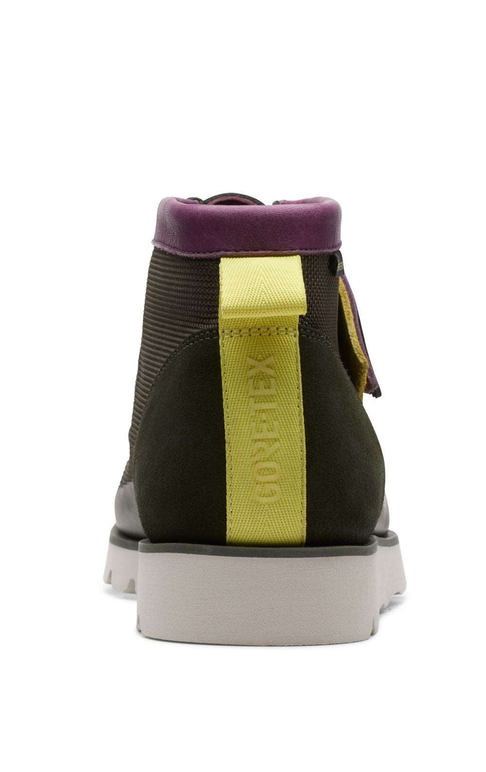 Wallabee 20 GTX Boots in green, ideal for hiking, walking, and everyday wear