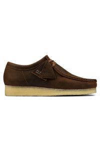 Thumbnail for Wallabee Beeswax shoe in brown leather with crepe sole and laces 