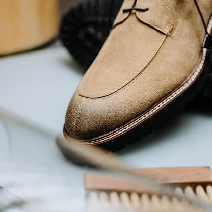 26 - 224 - Oak Campo Sueded Goatskin Lace Up With Wax Finish, Oak Shop by Zelli Italia – Don't Panic Shoes