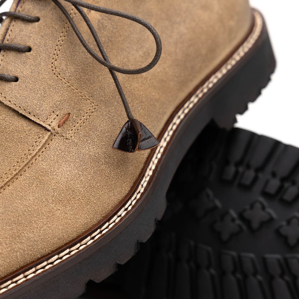 26 - 224 - Oak Campo Sueded Goatskin Lace Up With Wax Finish, Oak Shop by Zelli Italia – Don't Panic Shoes