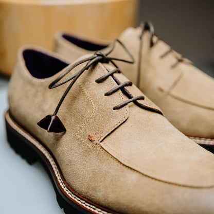 26 - 224 - Oak Campo Sueded Goatskin Lace Up With Wax Finish, Oak Shop by Zelli Italia – Don't Panic Shoes