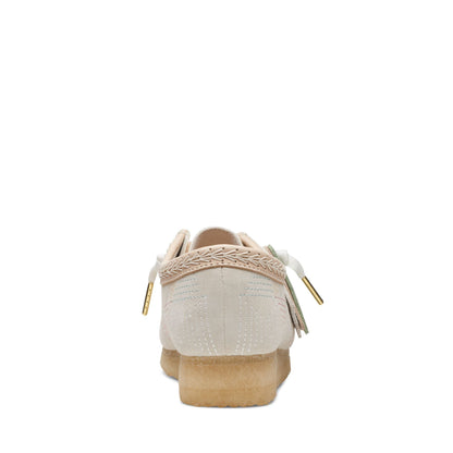 [26165918] Mens Clarks WALLABEE 'OFF WHITE HAIRY 6'