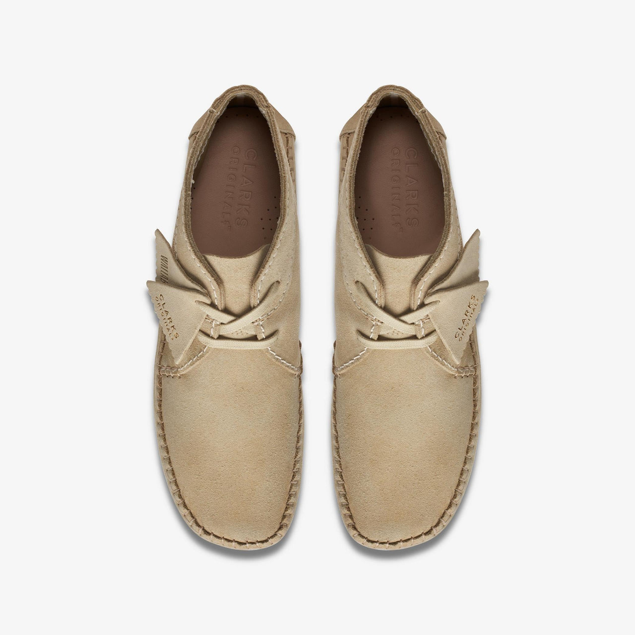  Elegant and versatile men's Clarks Weaver boot in maple suede