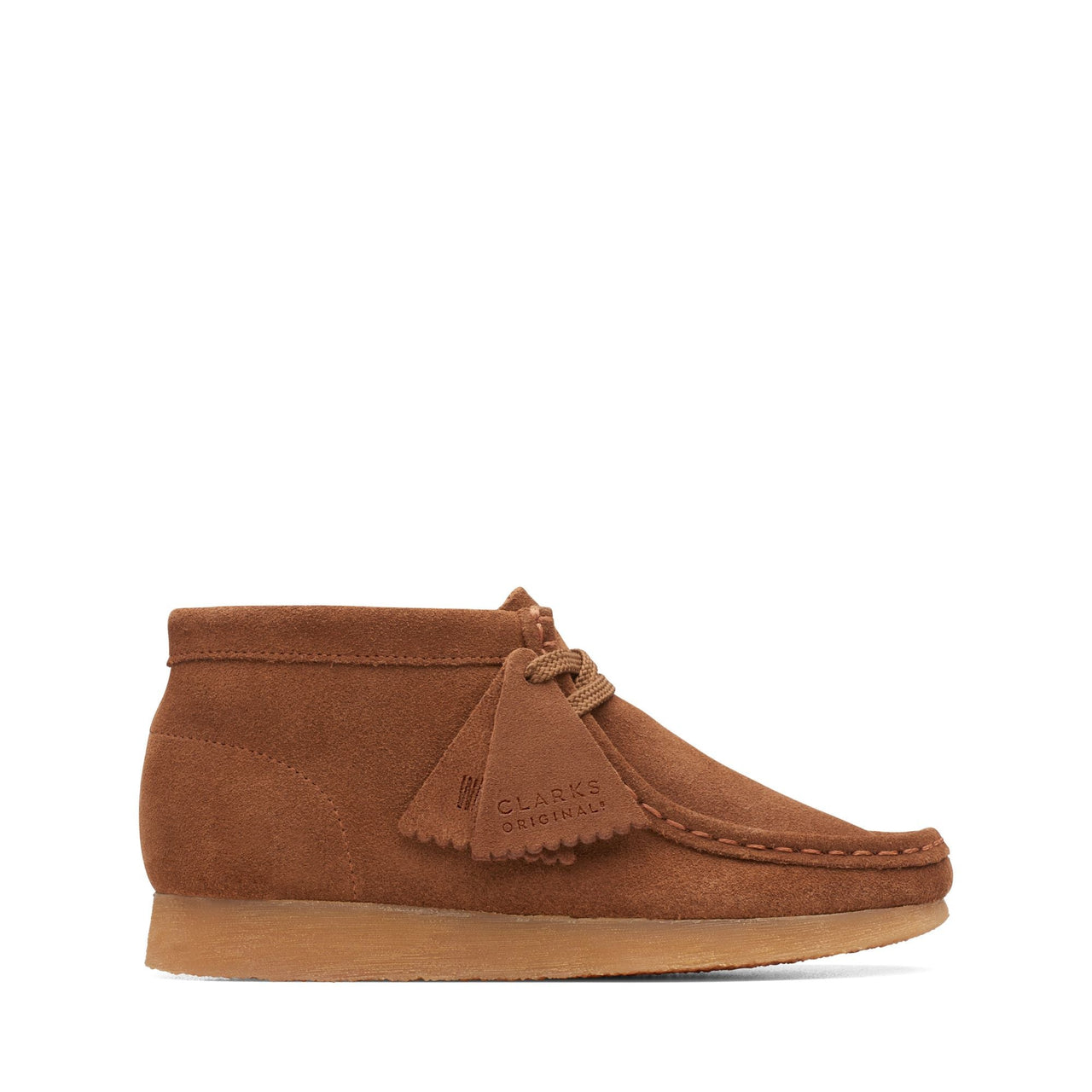 Kids Clarks Wallabeebooto in classic tan suede for stylish comfort