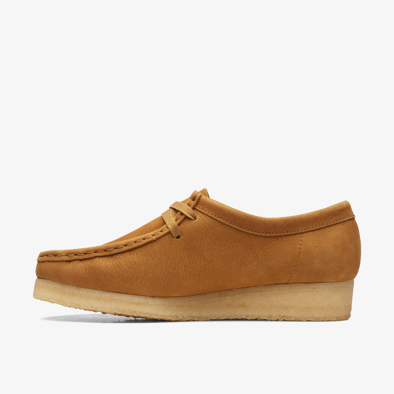 Close-up of the premium leather material of the [26169923] Womens CLARKS WALLABEE - BROWN shoes, highlighting the quality and craftsmanship