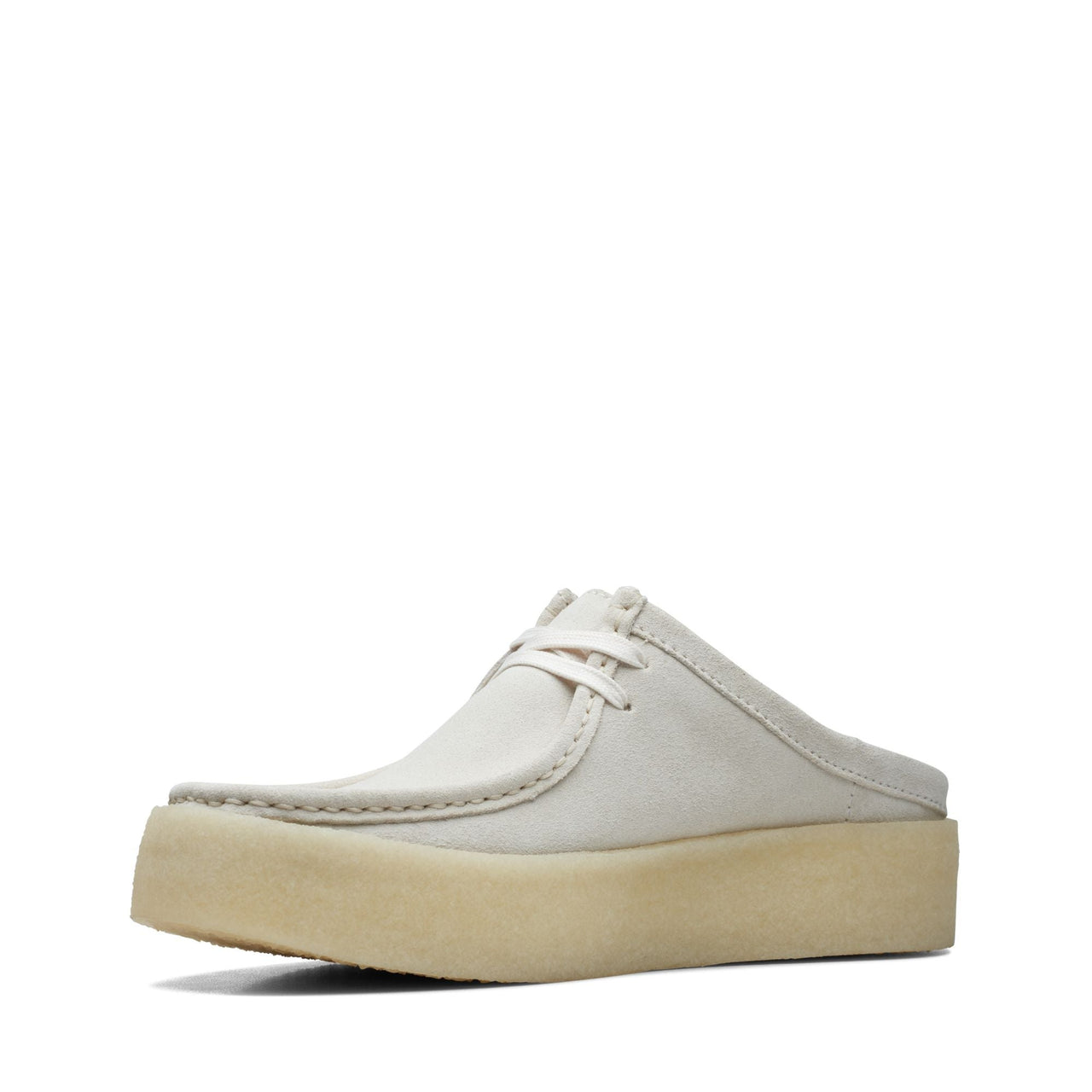 A close-up image of the [26171996] MENS CLARKS WALLABEECUP LO shoes in beige suede