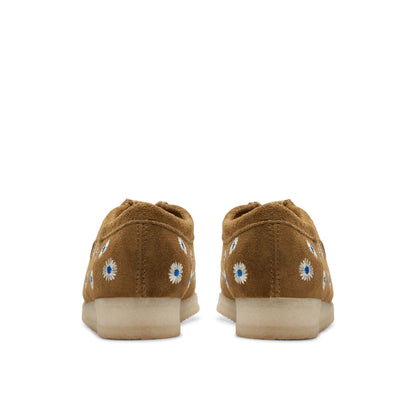 [26176529] WOMENS CLARKS WALLABEE DARK OLIVE EMB