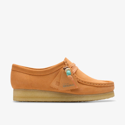 [26180671] WOMENS CLARKS WALLABEE.