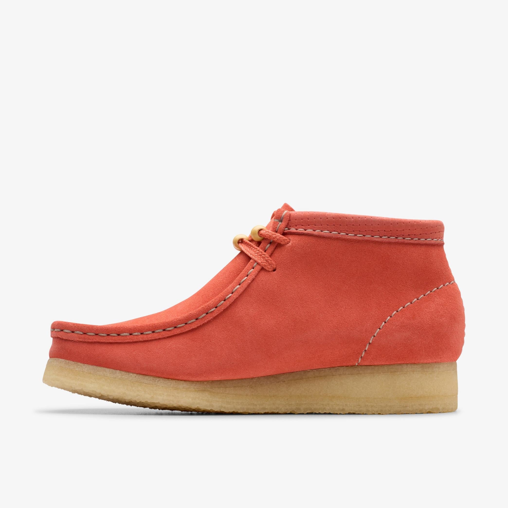 [26181112] WOMENS CLARKS WALLABEE BOOT.