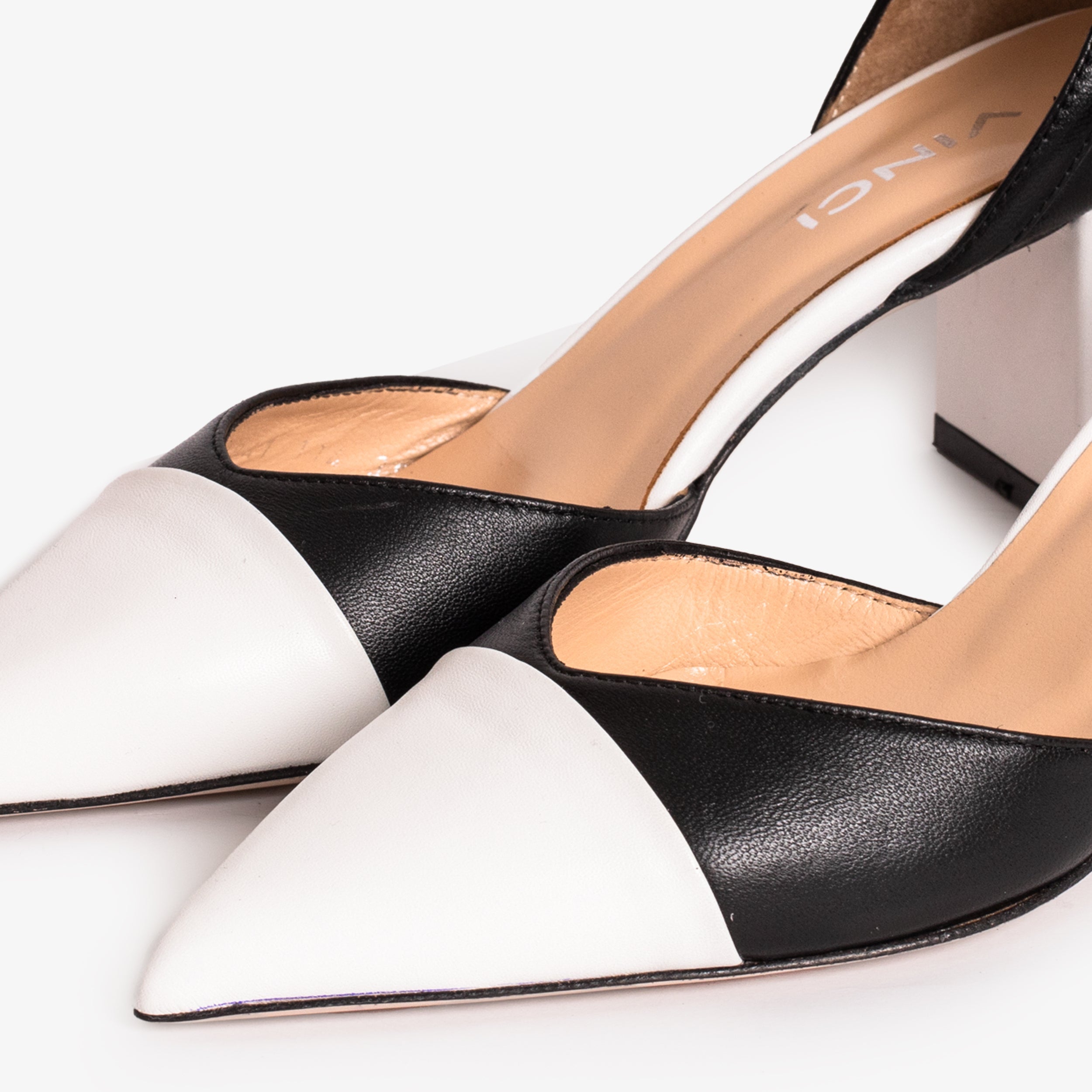 The Noella Black Leather Women Sandal