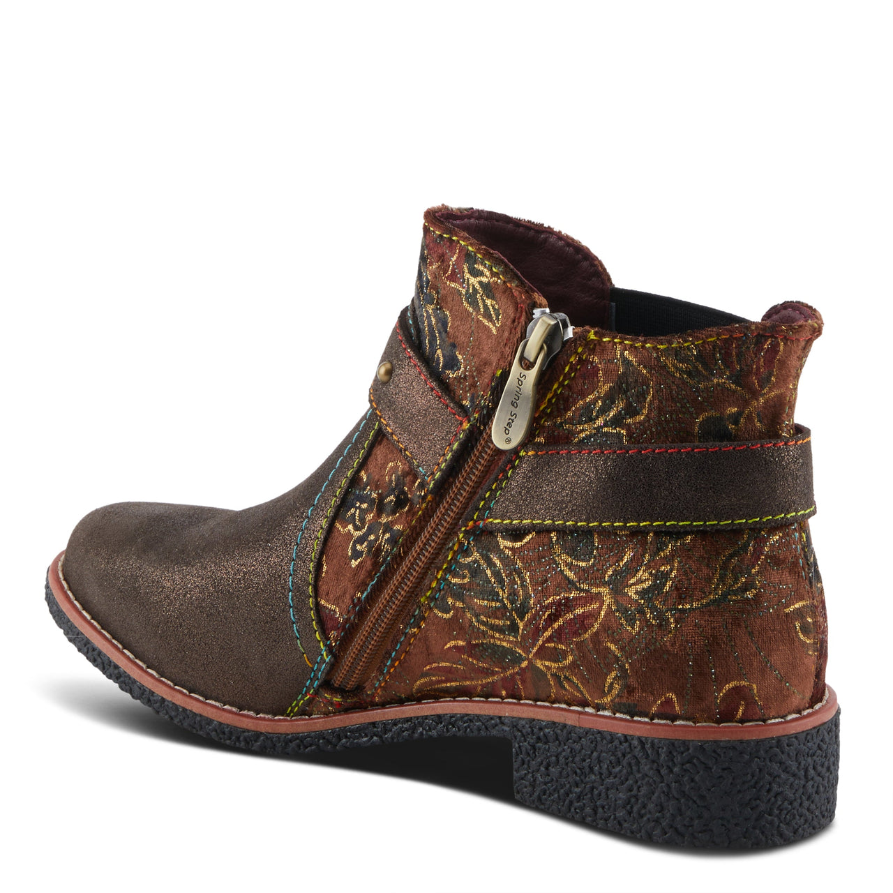 Trendy L'ARTISTE AIRIES BOOTS showcasing artisanal craftsmanship and attention to detail