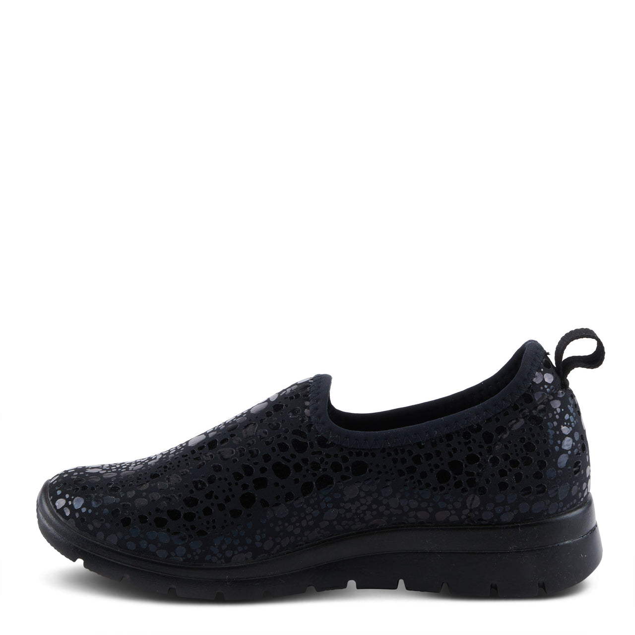  High-quality and water-resistant black leather upper of FLEXUS ANISIA-CROCO SHOES