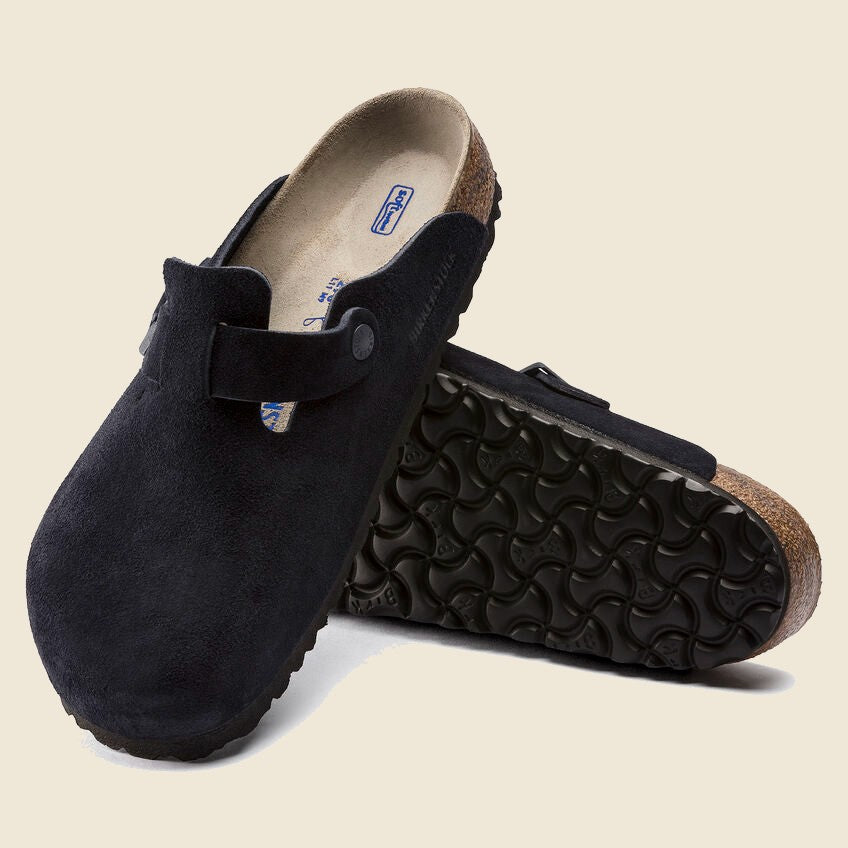 Birkenstock Boston Suede Men's Narrow Width Midnight Suede Clogs 1023865 featuring a durable rubber sole and roomy toe box for a comfortable fit