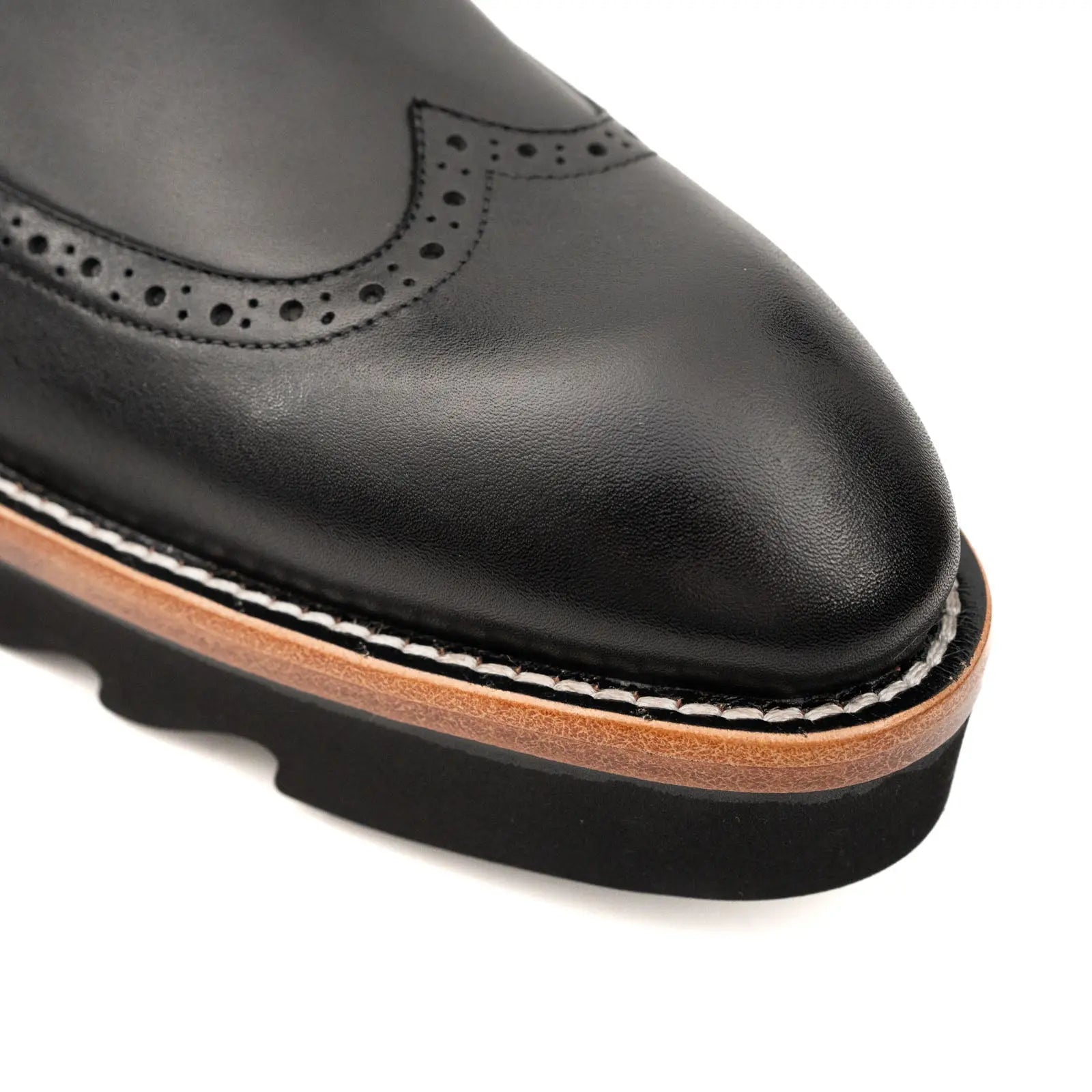 DIVINCH Brogue Chelsea Platform Lug Sole Calfskin Leather Black