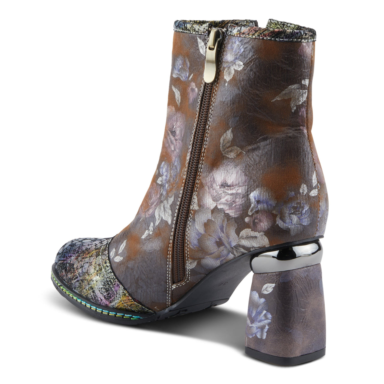 L'Artiste Carre Boots with Elegant Western-inspired Design