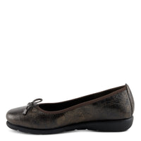 Thumbnail for Alt text: Black leather Spring Step Chesser Shoes, comfortable and stylish footwear for men