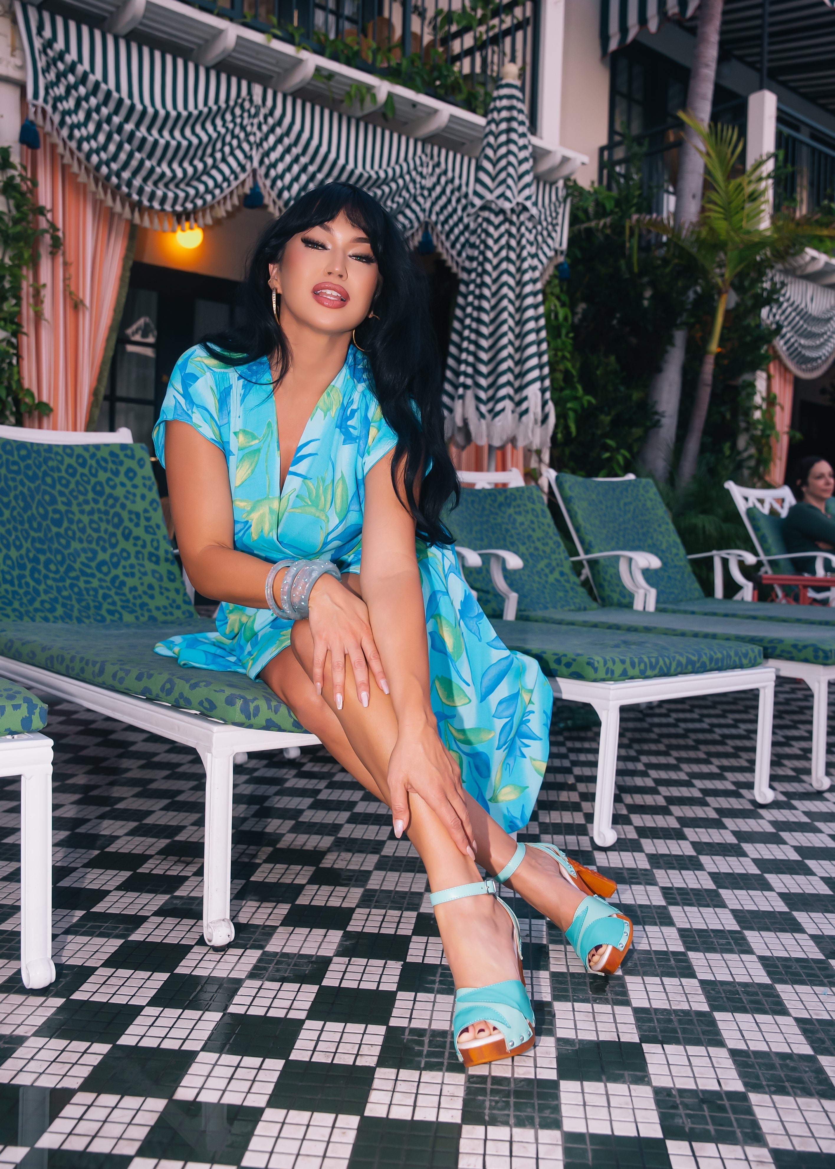 Lucky Lou Shoes Women's the Cherry Blossom - in Holiday