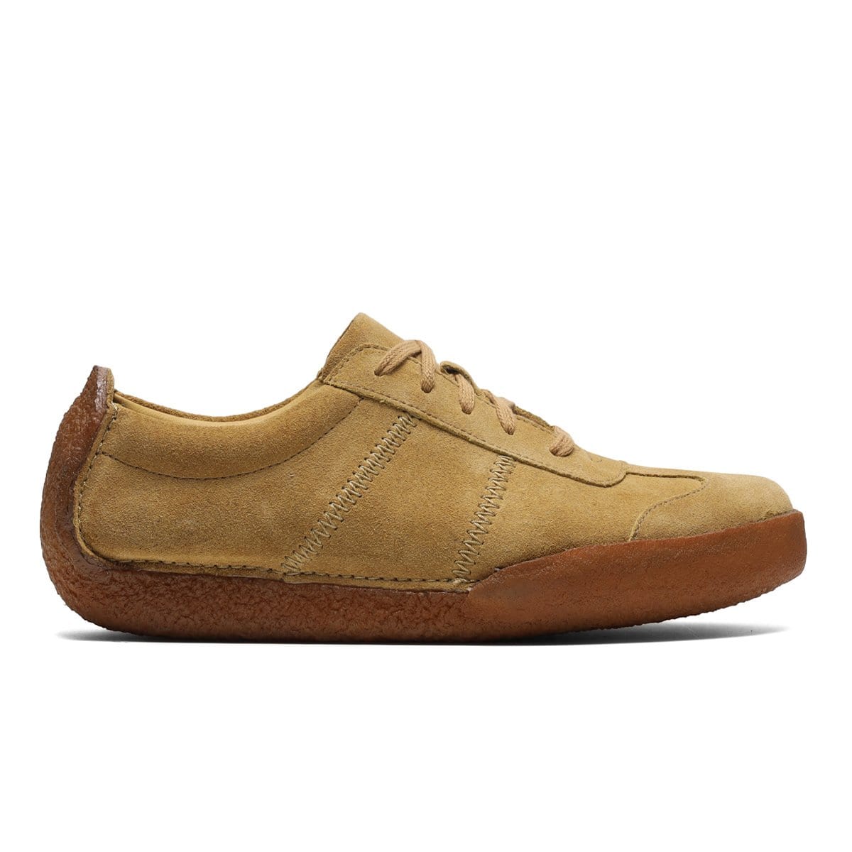 Clarks Originals Milligan Men's Oak Suede Casual Sneakers 26131321 in a stylish urban setting