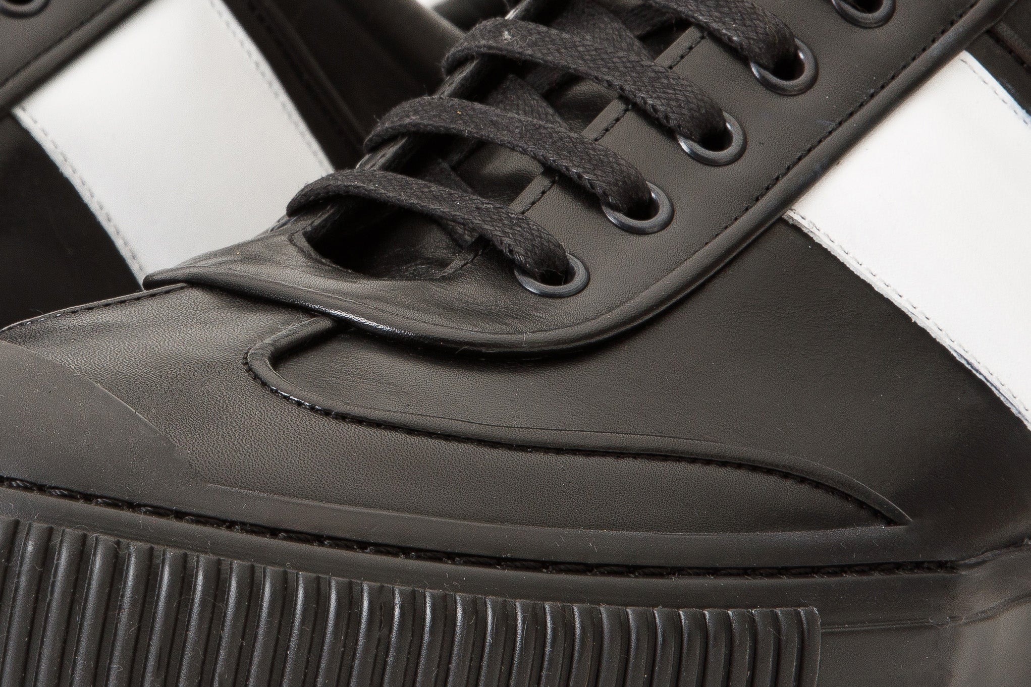 The Rom Black Leather Men Sneaker