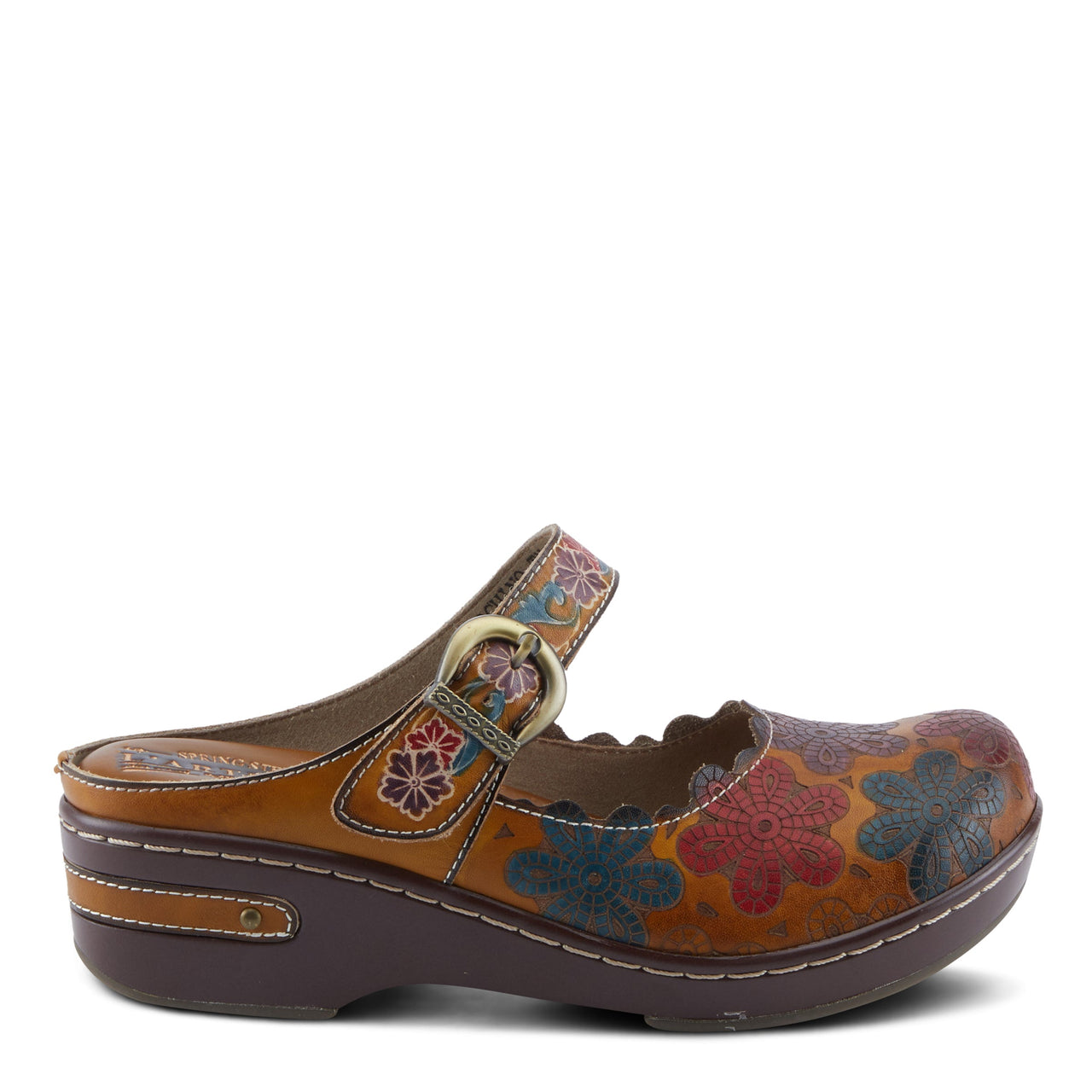 L'ARTISTE FLOCHINO CLOGS with stylish metal stud accents