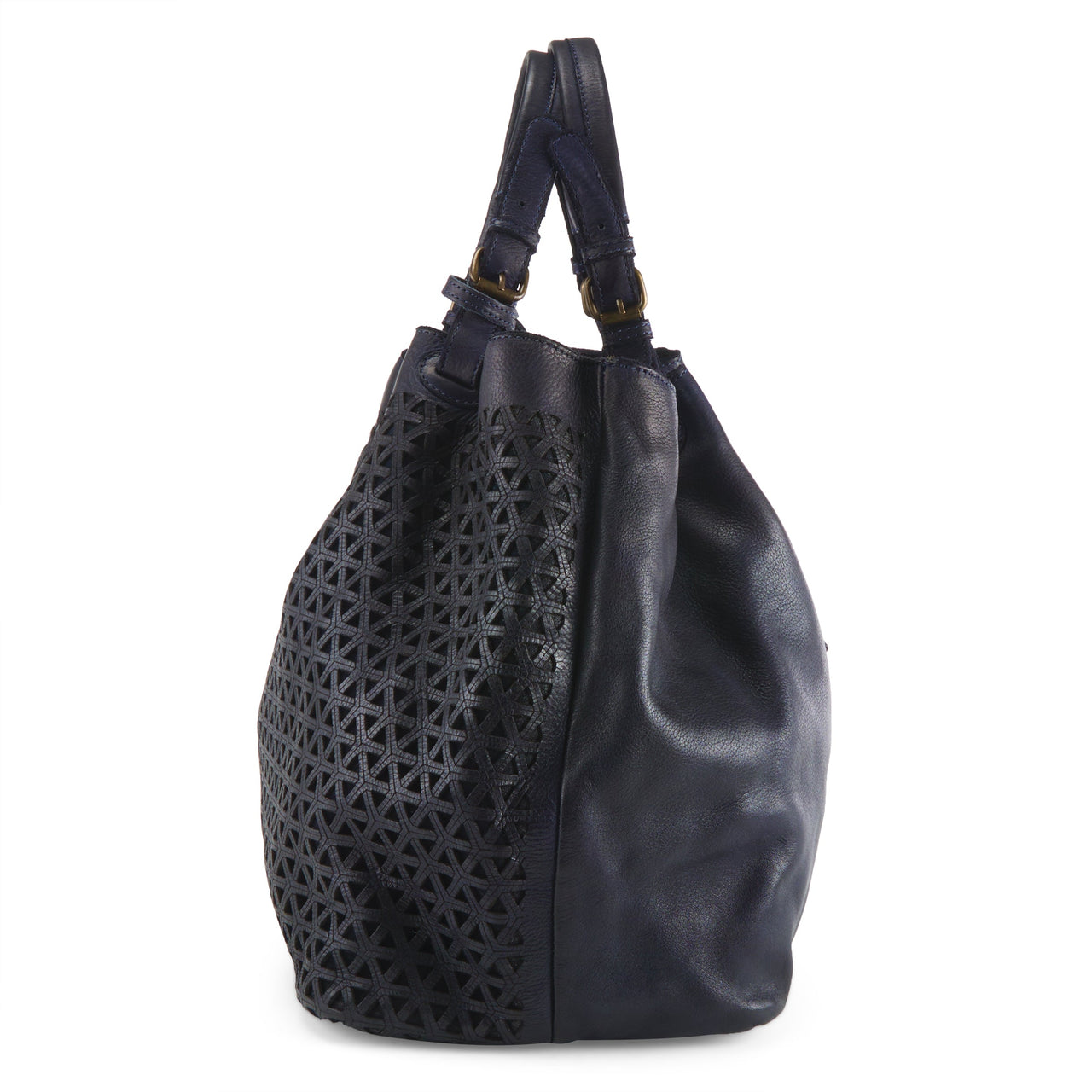  Interior of the L'ARTISTE HB-CINCH HANDBAG showcasing the spacious compartments and pockets