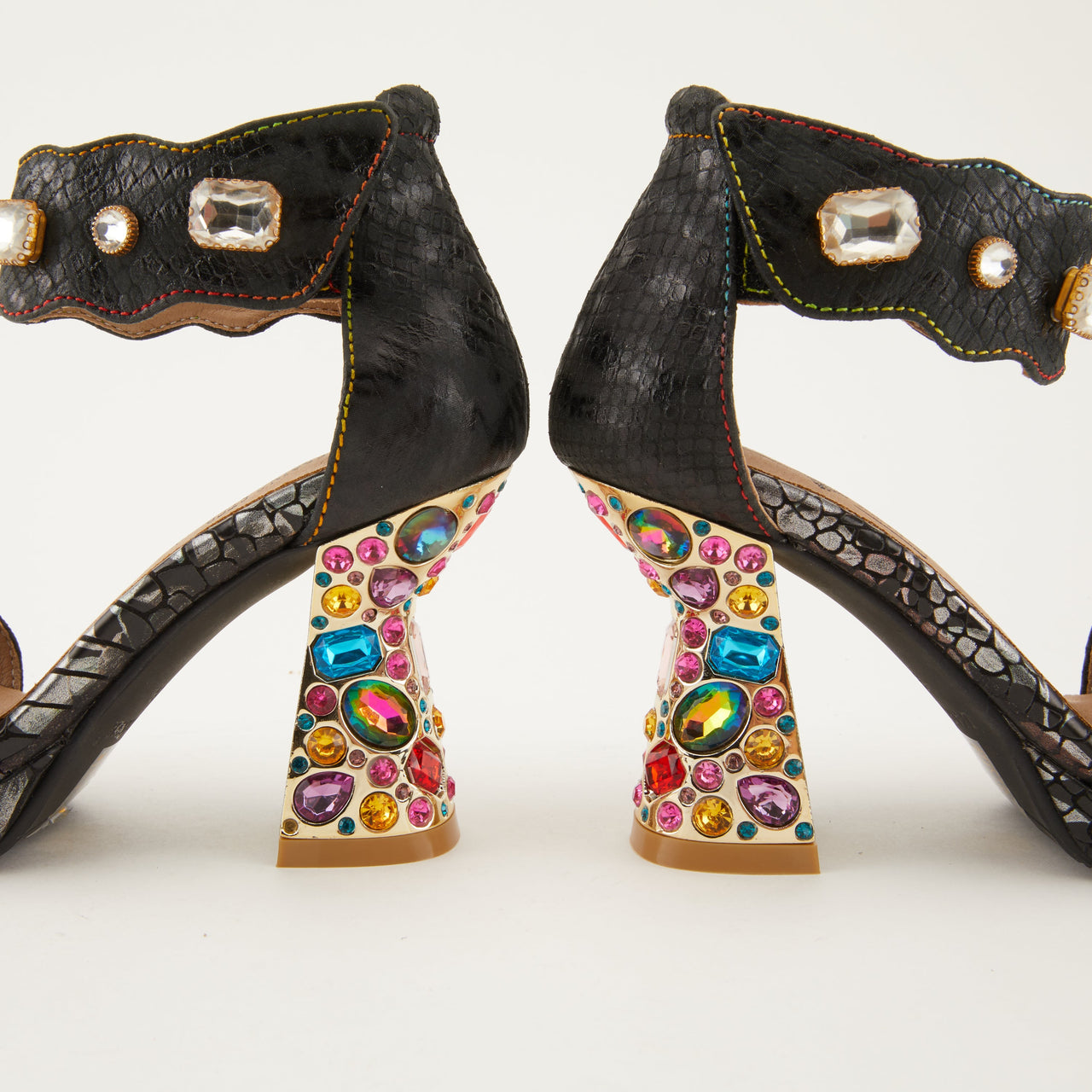 Beautifully designed L'ARTISTE JEWELL CLOSED BACK SANDALS with intricate detailing