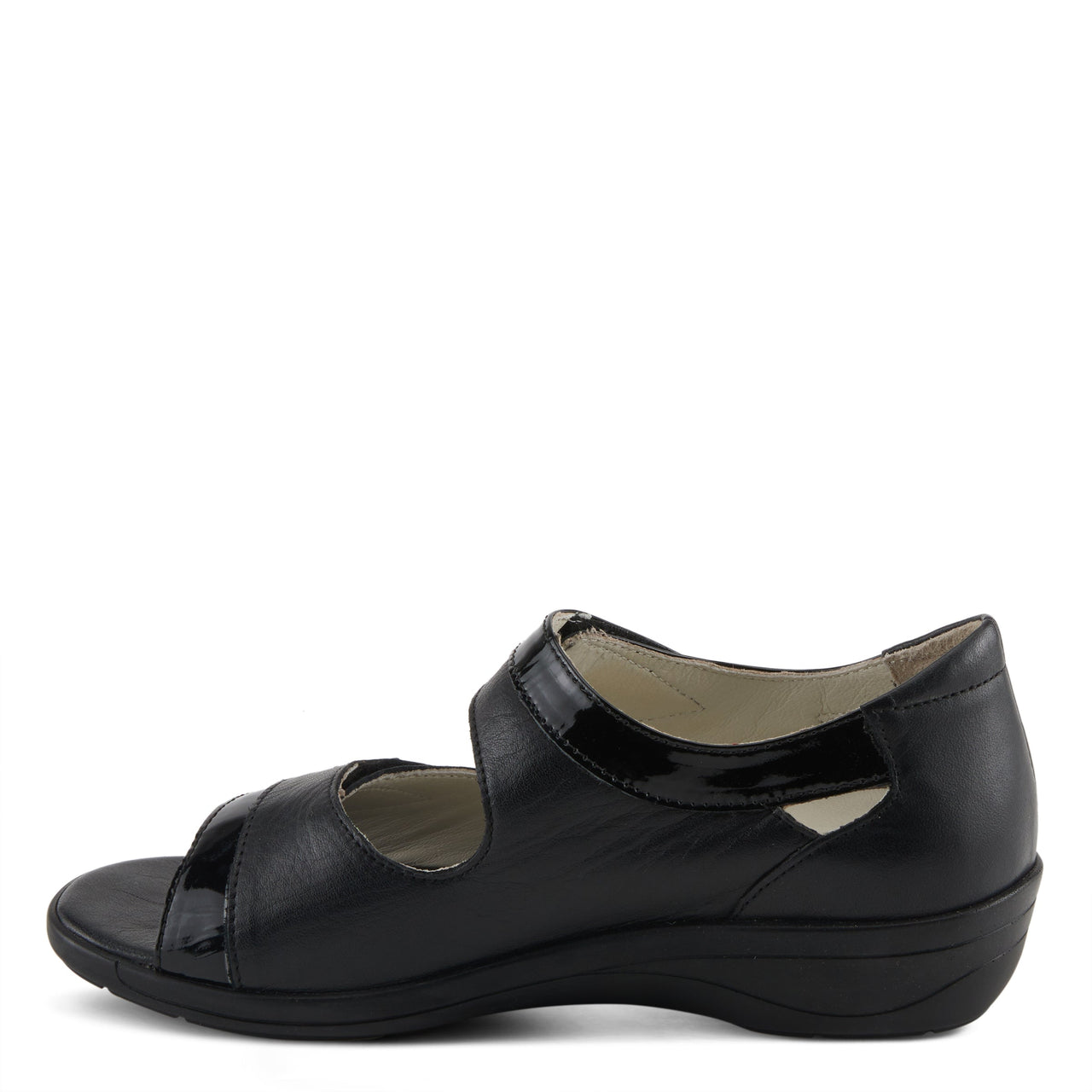 Comfortable and durable Flexus sandals in timeless black color