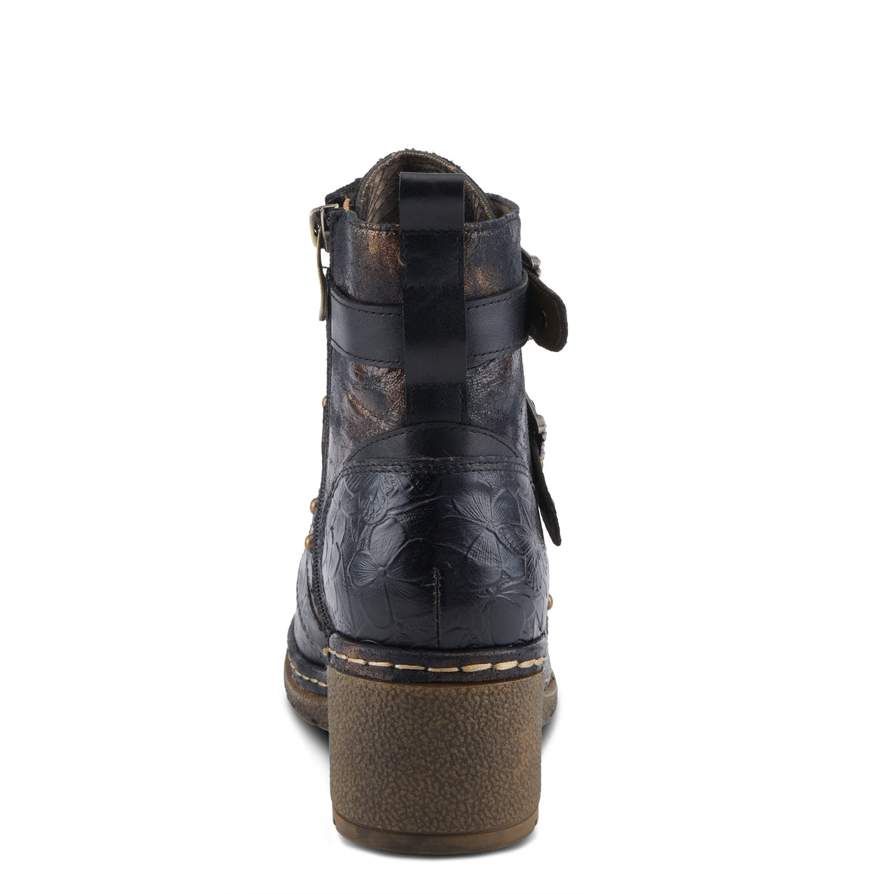 Stand out from the crowd with these distinctive and exquisite boots