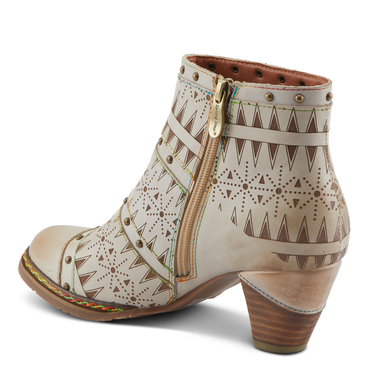 L'ARTISTE NIOBE BOOTS with a soft, suede-like lining for a luxurious feel