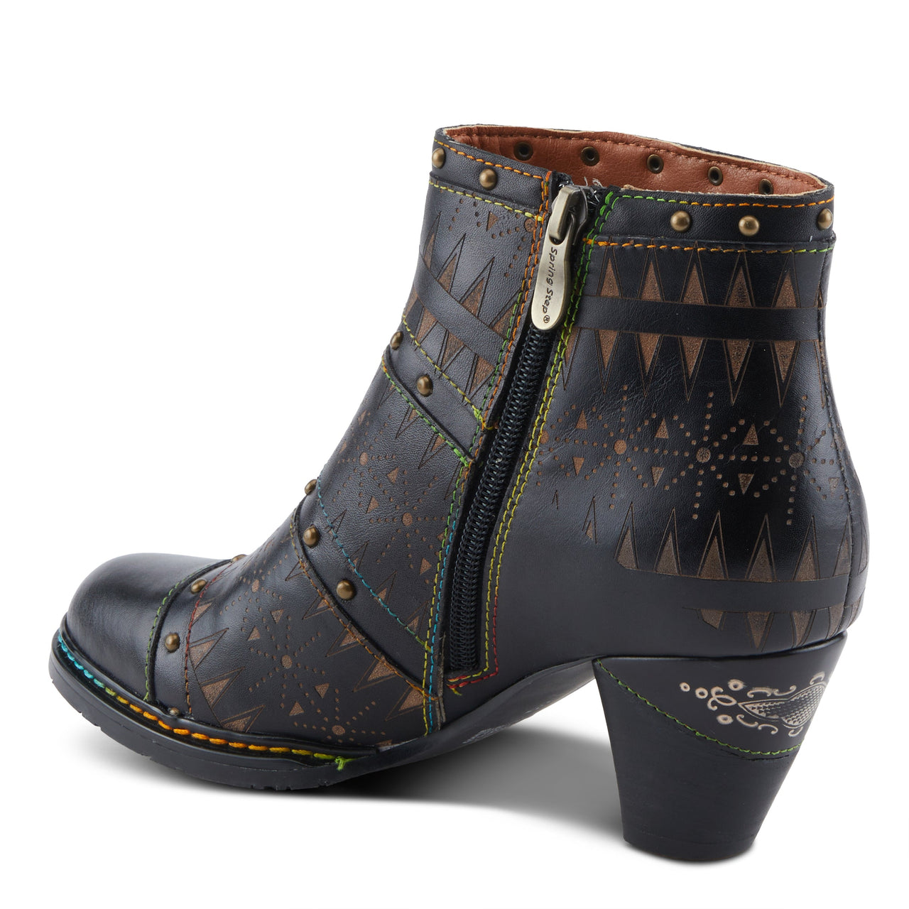 L'ARTISTE NIOBE BOOTS with a unique, artisanal look that sets them apart from the rest