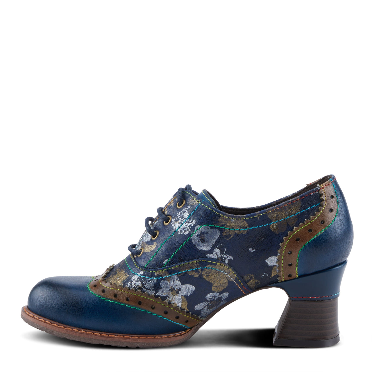 Hand-painted leather shoes with a vintage and feminine look