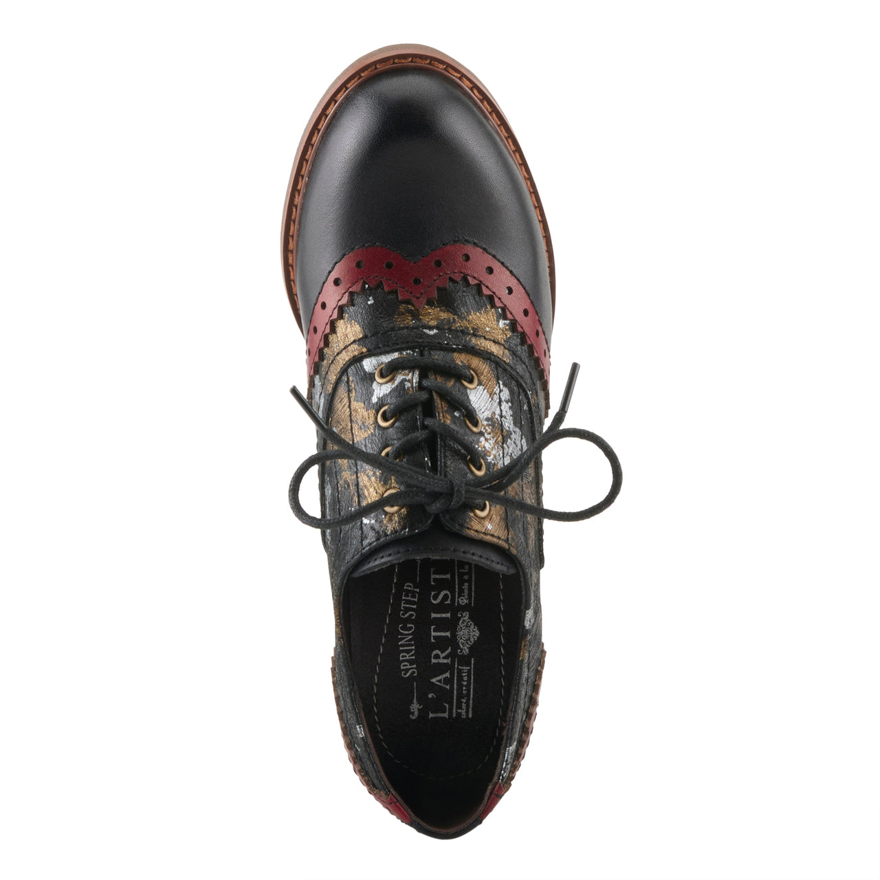 Eye-catching shoes with intricate hand-painted details