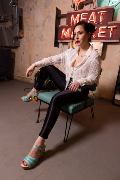 Lucky Lou Shoes Women's the Souvenir/with Ankle Strap - in NEW Holiday