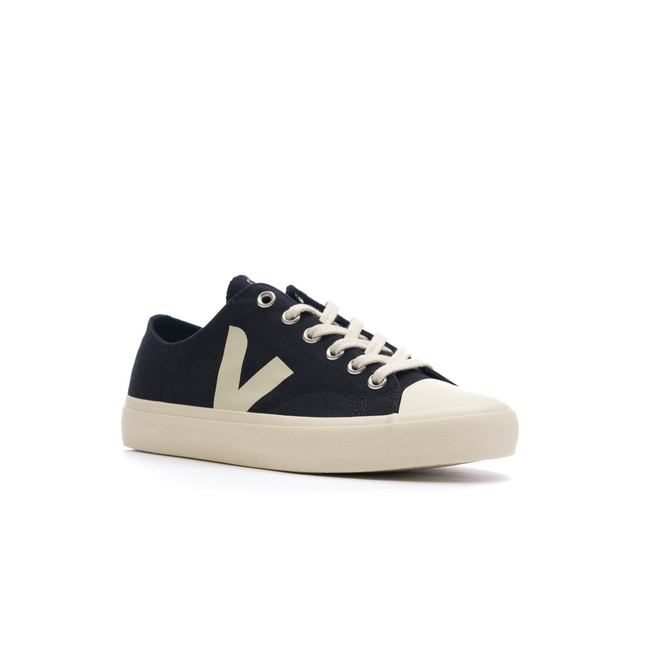 Veja Wata II Low Canvas Shoe - Black/Pierre