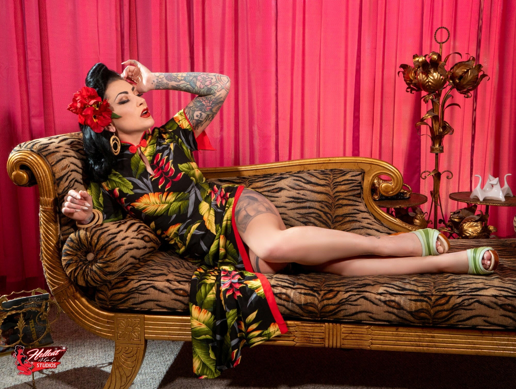 Lucky Lou Shoes Women's the Souvenir/without Ankle Strap - in Olive