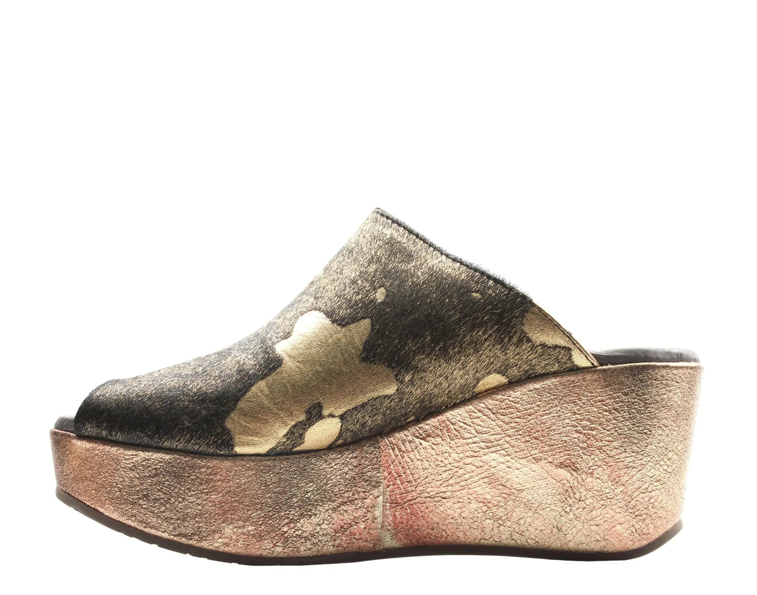 Chocolat Blu Yiona Women Wedge Sandals Black