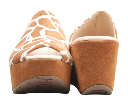 Chocolat Blu Yiona Women Wedge Sandals Brown