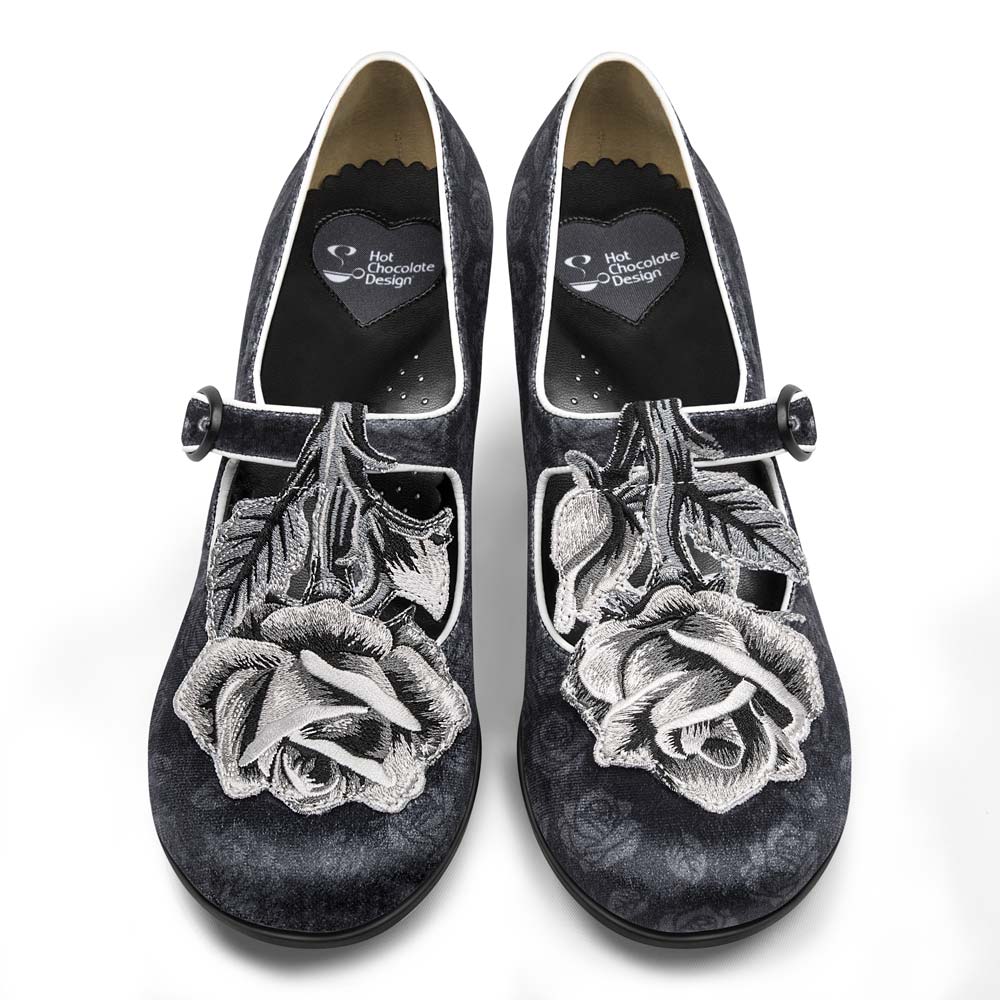 Chocolaticas Tudor Women's Velvet Black 26175671