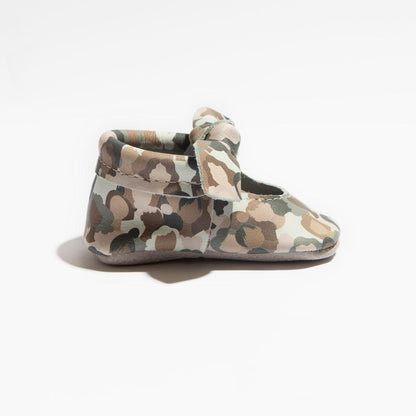 All The Ladies Knotted Bow Baby Shoe Knotted Bow Mocc by Freshly Picked – Don't Panic Shoes