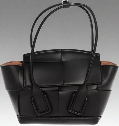 Bottega Veneta Intreccio Handbag Leather Black P688720