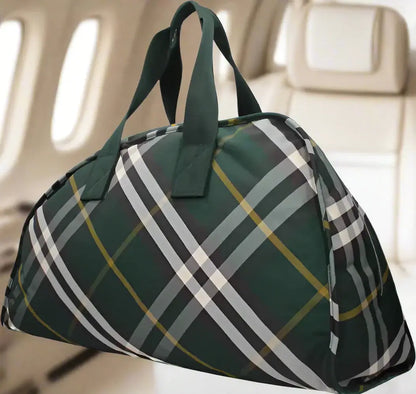 BURBERRY Men’s Green Fabric Luggage & Travel Bag – Luxury Travel