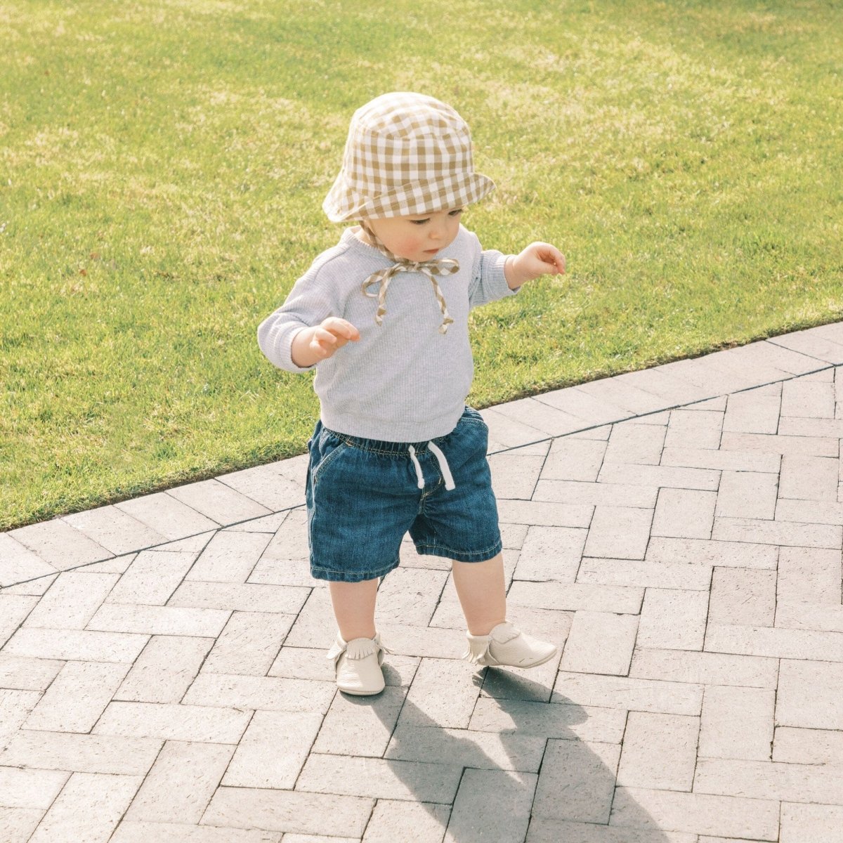 Birch Moccasin Baby Shoe Moccasin by Freshly Picked – Don't Panic Shoes