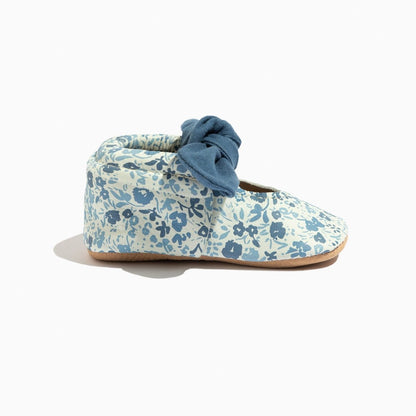 Blue Blooms Knotted Bow Baby Shoe Knotted Bow Mocc by Freshly Picked – Don't Panic Shoes