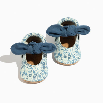 Blue Blooms Knotted Bow Baby Shoe Knotted Bow Mocc by Freshly Picked – Don't Panic Shoes