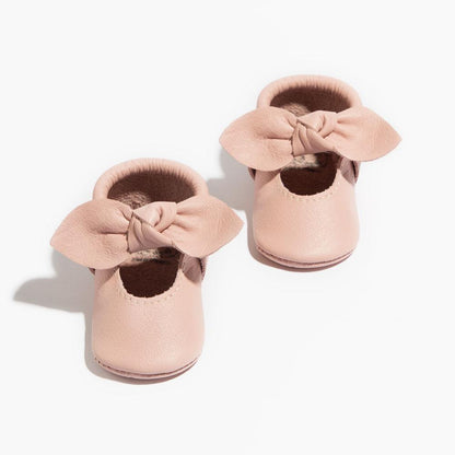 Blush Knotted Bow Baby Shoe Knotted Bow Mocc by Freshly Picked – Don't Panic Shoes