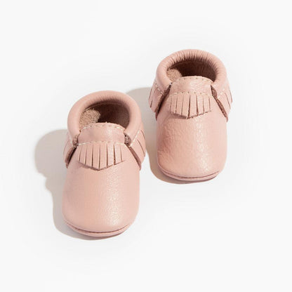Blush Moccasin Baby Shoe Moccasin by Freshly Picked – Don't Panic Shoes