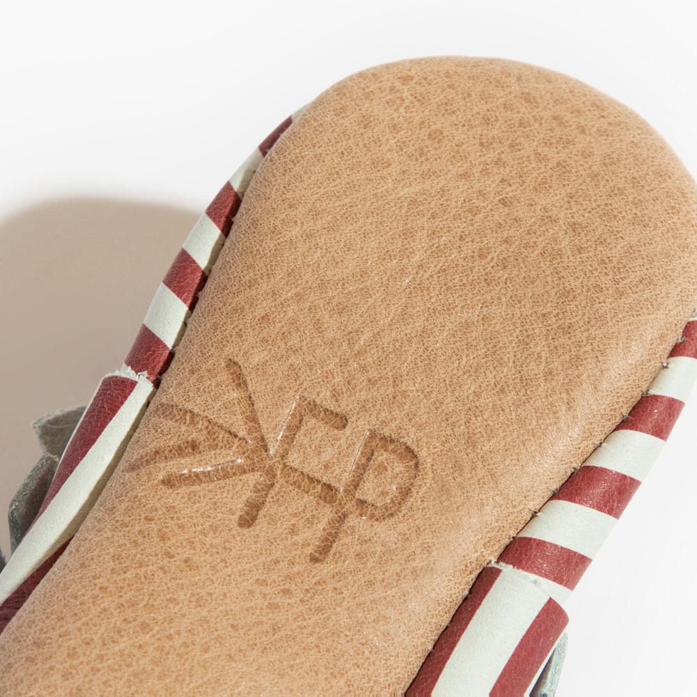 Born In The Usa Moccasin Baby Shoe Moccasin by Freshly Picked – Don't Panic Shoes