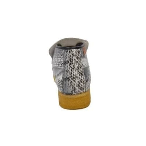 BritiSh Walkers Bwb Men’s Gray Snakeskin Leather Crepe - Sole Chukka Boots – Handcrafted Exotic Texture With Modern British Luxury Ankle Boots by British Walkers – Don't Panic Shoes